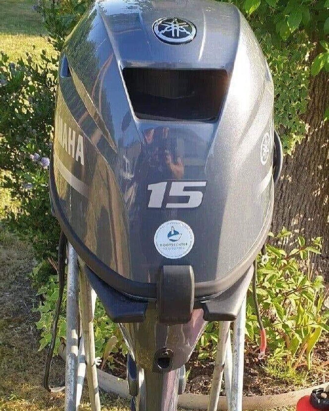 Used 2020 Yamaha 15 Hp 4-Stroke 20″ Outboard Motor